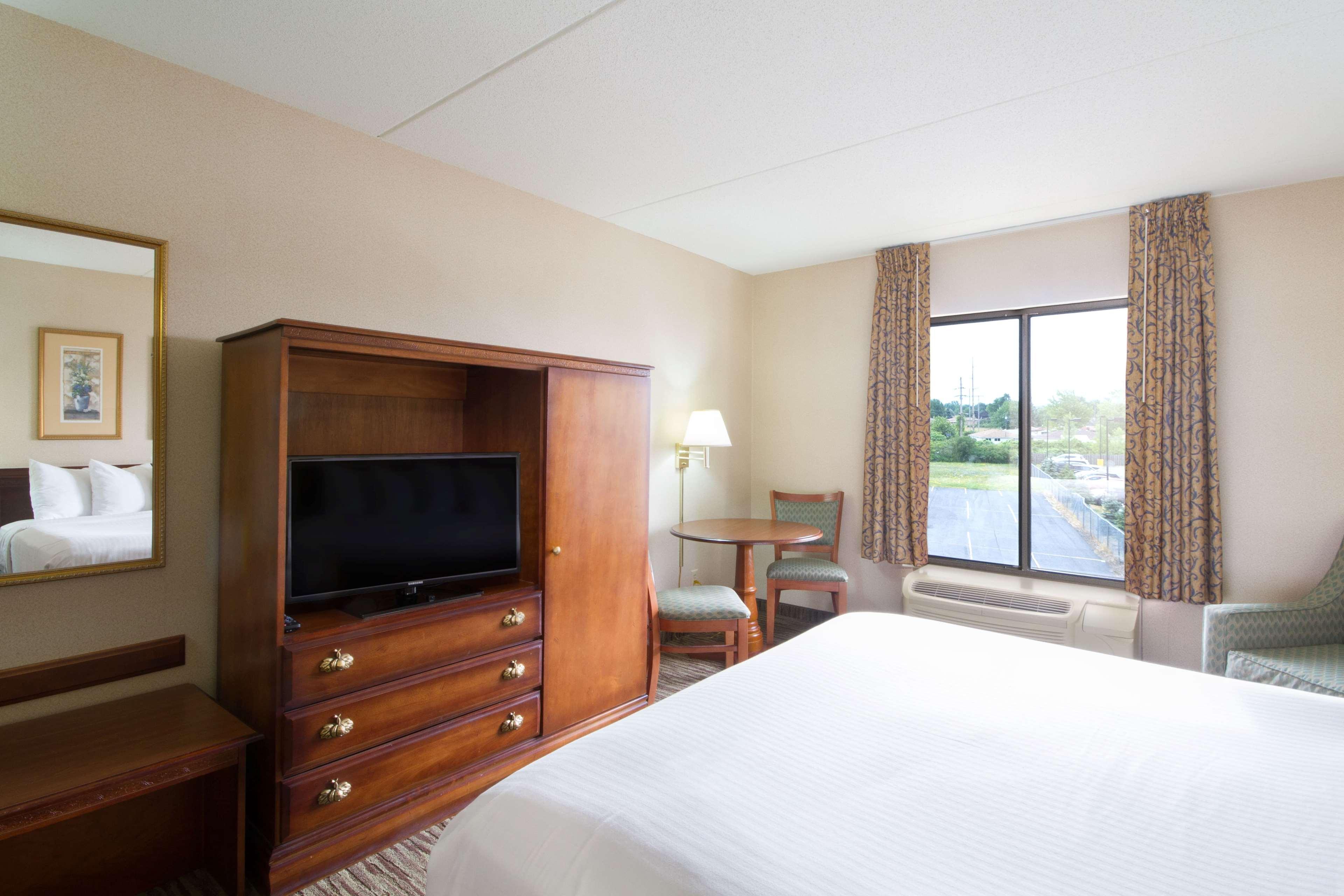 Hotel Comfort & Airport