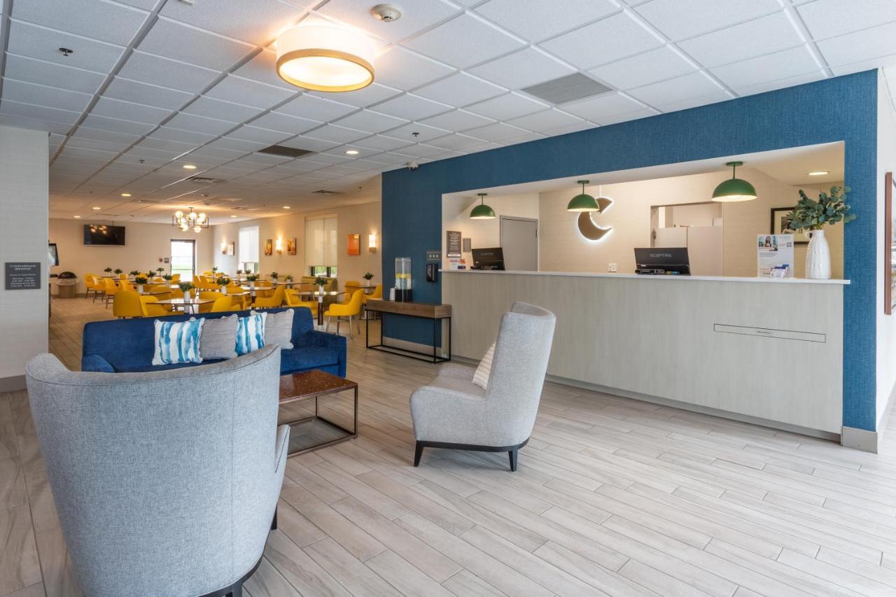 Comfort & Airport Hotel Buffalo