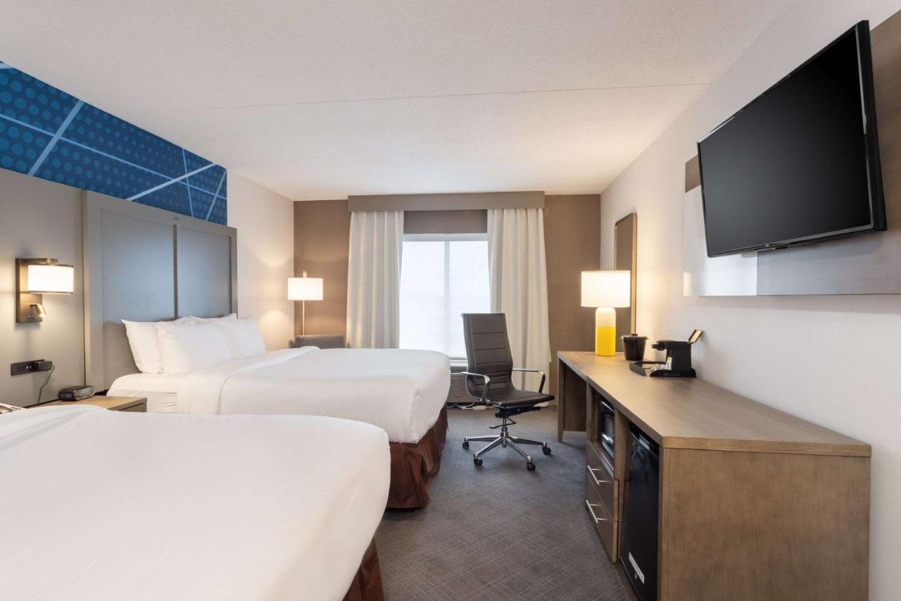 Comfort & Airport Hotel