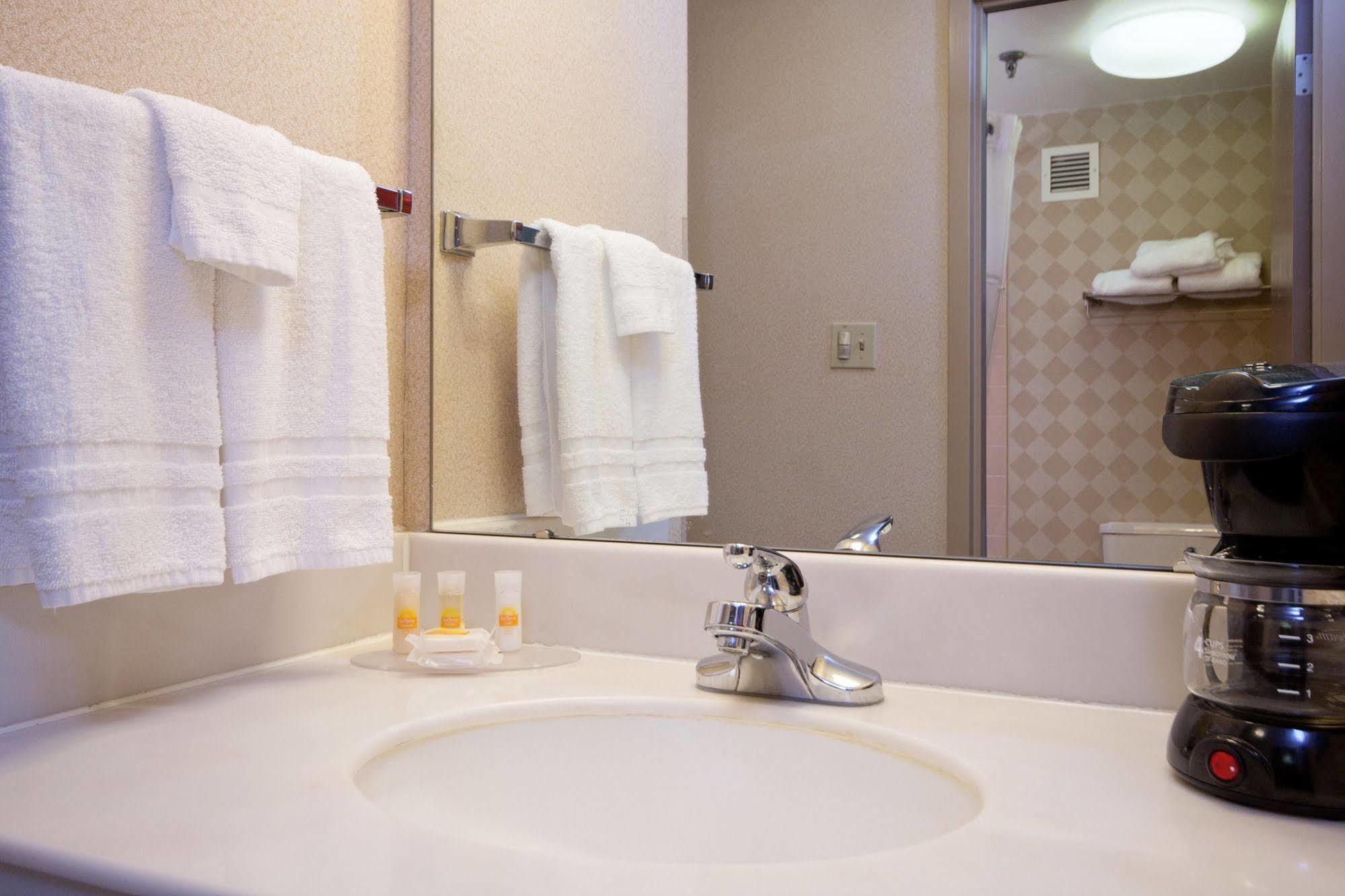Hotel Comfort & Airport Buffalo